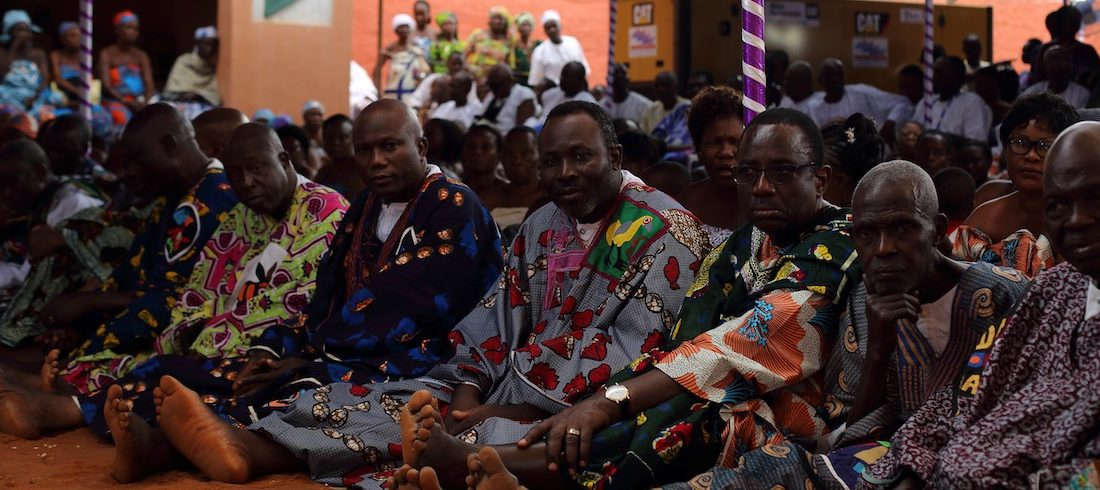 Gbonùgàn, ministres des rois lors des cérémonies funéraires de roi Dedjalagni Agólíagbò, Abomey, Bénin, 2018 / © Jennifer Lorin