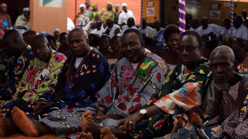 Gbonùgàn, ministres des rois lors des cérémonies funéraires de roi Dedjalagni Agólíagbò, Abomey, Bénin, 2018 / © Jennifer Lorin